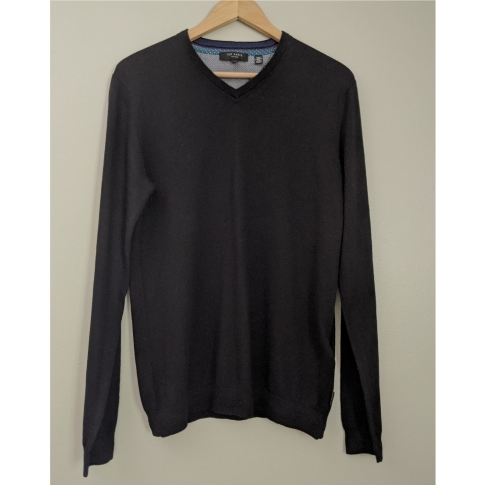 Ted Baker "Cashguy" Trim Fit V-neck in Black